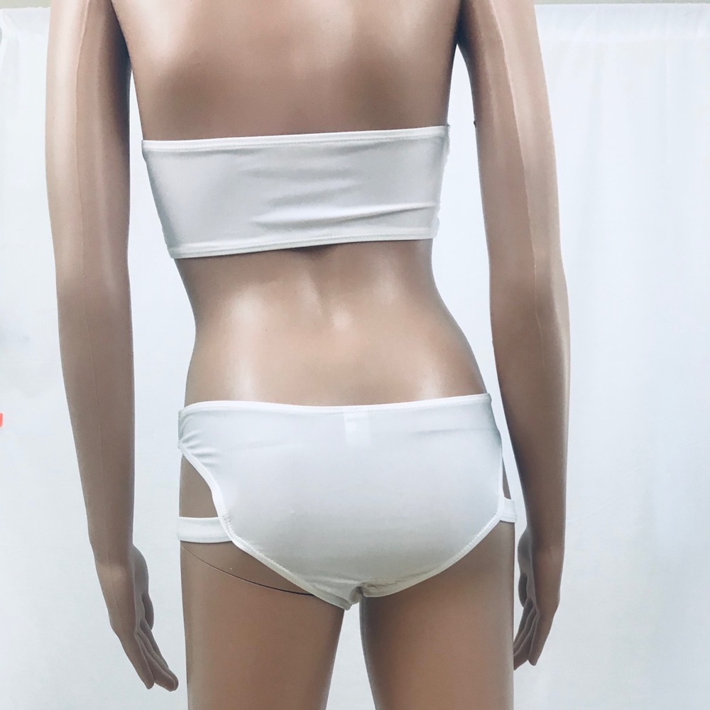 White Bikini - Picture 7 of 8